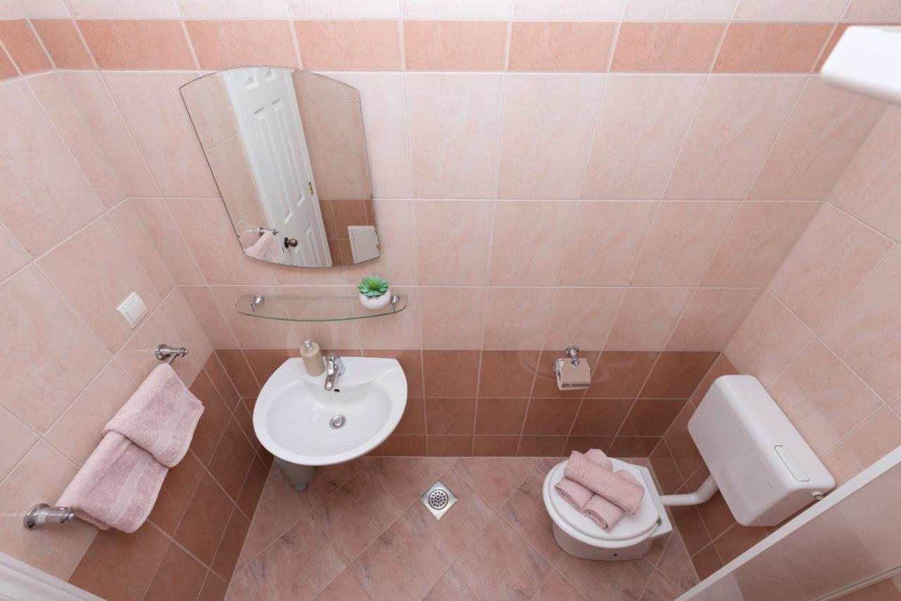 Skiljini Dvori - Apartman ماكارسكا المظهر الخارجي الصورة